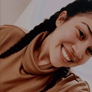 Meet your Posher, Alyssa